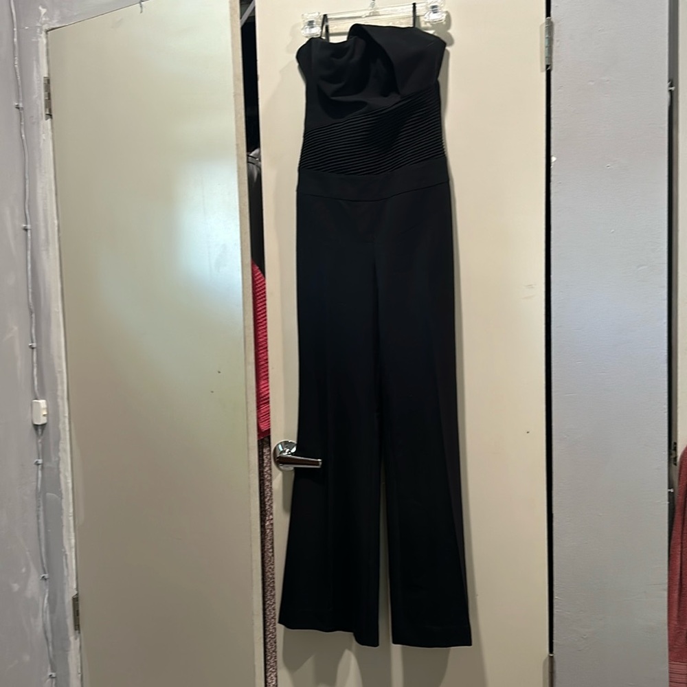 One piece strapless suit fit